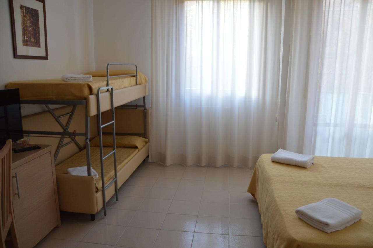 Hotel Caesar Pesaro Bilik gambar