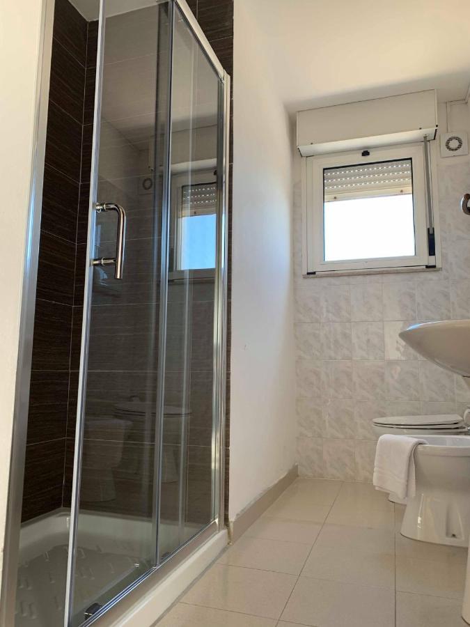 Hotel Caesar Pesaro Luaran gambar
