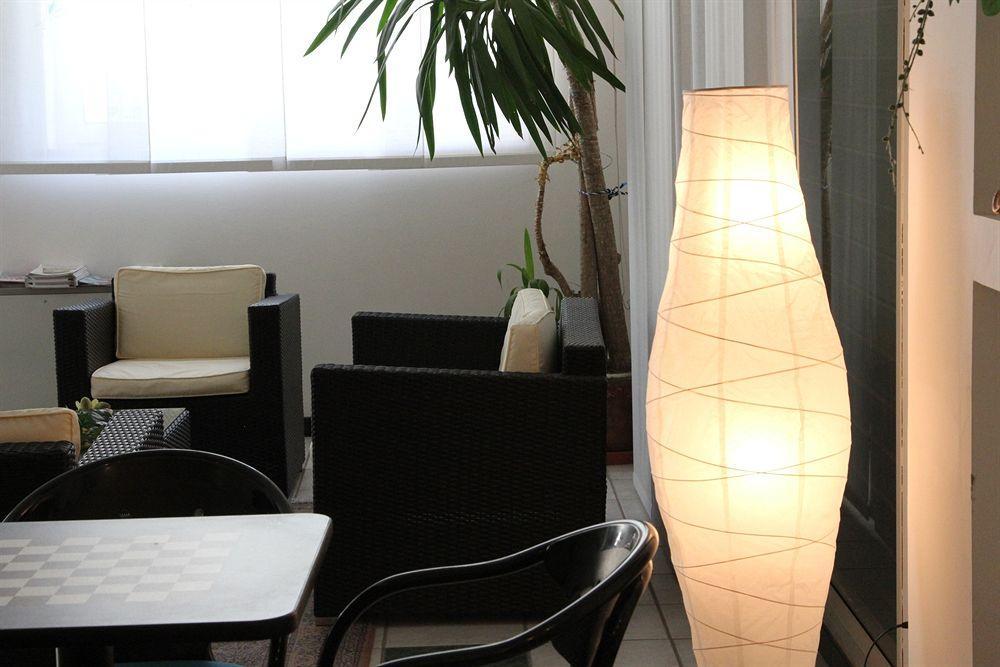 Hotel Caesar Pesaro Luaran gambar