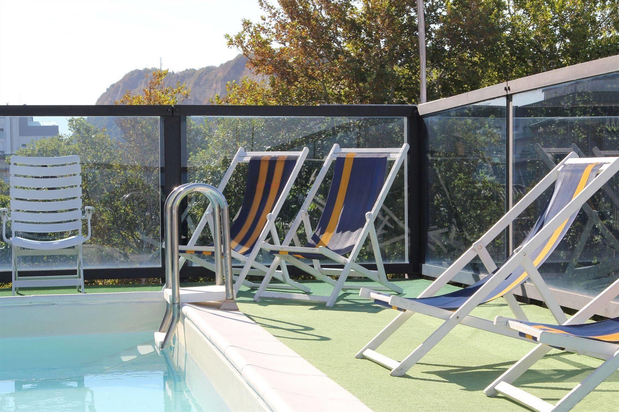 Hotel Caesar Pesaro Luaran gambar
